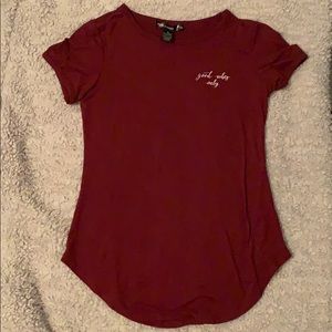 style therapy maroon “good vibes only” t shirt